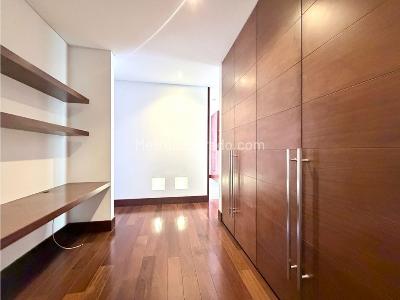 Apartamento de 3 alcobas en arriendo en Chico, Bogotá, 160 m² · foto 10 de 14