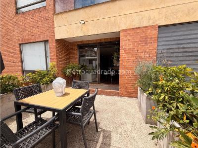 Apartamento de 3 alcobas en arriendo en Santa Barbara, Bogotá, 132 m² · foto 2 de 11