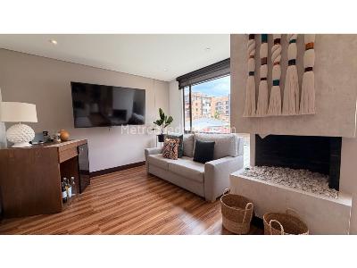 Apartamento de 3 alcobas en arriendo en Santa Barbara, Bogotá, 132 m² · foto 4 de 11
