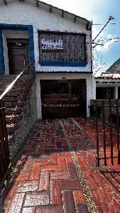 Casa de 5 alcobas en venta en Miraflores, Cali, 316 m² · foto 3 de 18