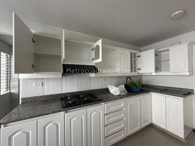 Apartamento en venta en Belen Parque, Medellín · foto 3 de 13