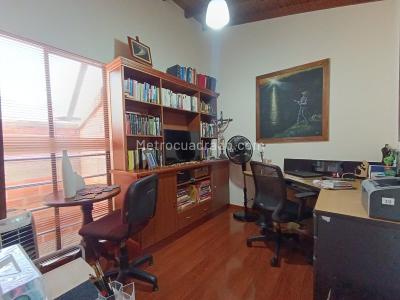 Casa de 4 alcobas en venta en Belen Loma De Los Bernal, Medellín, 210 m² · foto 13 de 20