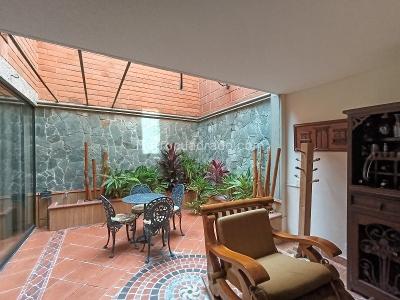Casa de 4 alcobas en venta en Belen Loma De Los Bernal, Medellín, 210 m² · foto 16 de 20