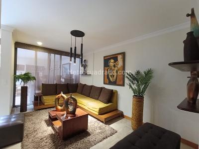 Casa de 4 alcobas en venta en Belen Loma De Los Bernal, Medellín, 210 m² · foto 2 de 20