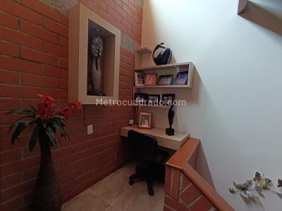 Casa de 4 alcobas en venta en Belen Loma De Los Bernal, Medellín, 210 m² · foto 7 de 20