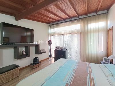 Casa de 4 alcobas en venta en Belen Loma De Los Bernal, Medellín, 210 m² · foto 9 de 20