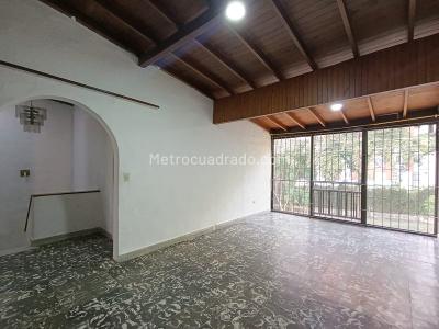 Casa de 4 alcobas en venta en Belen La Nubia, Medellín, 100 m² · foto 2 de 19