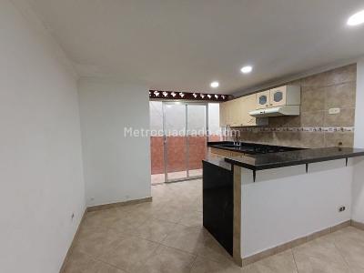 Casa de 4 alcobas en venta en Belen La Nubia, Medellín, 100 m² · foto 7 de 19