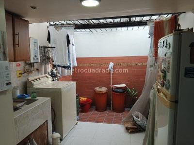 Casa de 4 alcobas en venta en Belen San Carlos, Medellín, 88 m² · foto 14 de 14