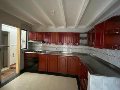 Casa de 3 alcobas en venta en Belen La Nubia, Medellín, 100 m² · foto 4 de 17