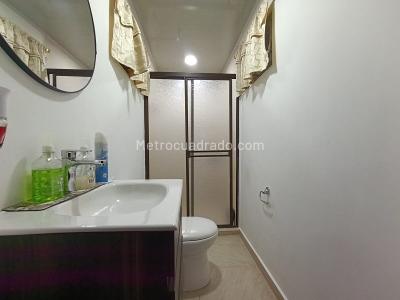 Apartamento de 3 alcobas en venta en Belen Altavista Parte Baja, Medellín, 88 m² · foto 10 de 13