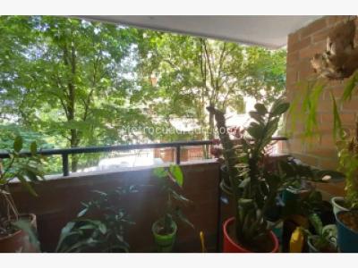 Apartamento de 3 alcobas en venta en El Diamante No. 2, Medellín, 127 m² · foto 10 de 10
