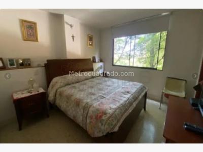Apartamento de 3 alcobas en venta en El Diamante No. 2, Medellín, 127 m² · foto 4 de 10