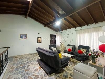 Casa de 5 alcobas en venta en Belen La Palma, Medellín, 170 m² · foto 3 de 20