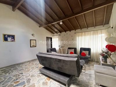 Casa de 5 alcobas en venta en Belen La Palma, Medellín, 170 m² · foto 4 de 20