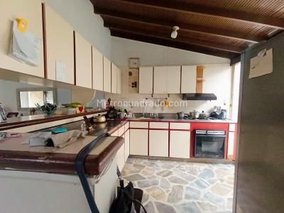 Casa de 5 alcobas en venta en Belen La Palma, Medellín, 170 m² · foto 5 de 20