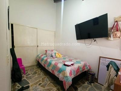 Casa de 5 alcobas en venta en Belen La Palma, Medellín, 170 m² · foto 9 de 20