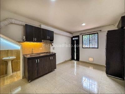 Apartaestudio en venta en Belen Granada, Medellín, 15 m² · foto 2 de 5
