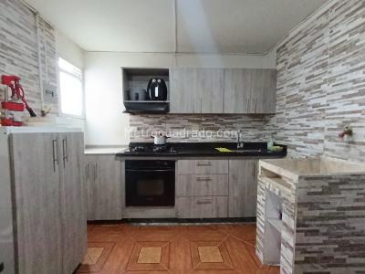 Casa de 2 alcobas en venta en Belen Las Violetas, Medellín, 80 m² · foto 3 de 14