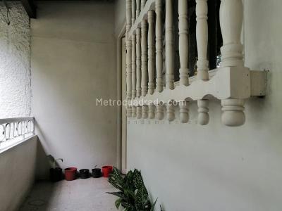 Casa de 5 alcobas en venta en Belen Malibu, Medellín, 208 m² · foto 2 de 15