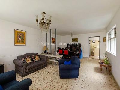 Apartamento en venta en La America, Medellín · foto 2 de 15