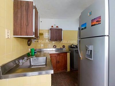 Apartamento en venta en La America, Medellín · foto 3 de 15