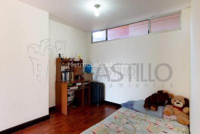 Apartamento en venta en Loma De Los Bernal, Medellín · foto 11 de 18