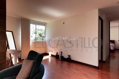Apartamento en venta en Loma De Los Bernal, Medellín · foto 7 de 18