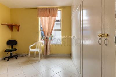 Apartamento de 4 alcobas en venta en San Benito, Medellín, 135 m² · foto 5 de 9