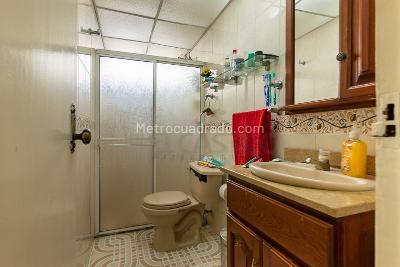 Apartamento de 4 alcobas en venta en San Benito, Medellín, 135 m² · foto 9 de 9