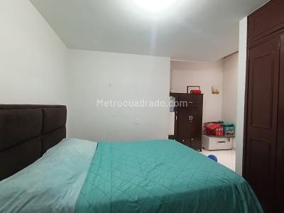 Apartamento en venta en Calasanz, Medellín · foto 8 de 18