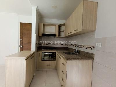 Apartamento en venta en Calasanz, Medellín · foto 4 de 10