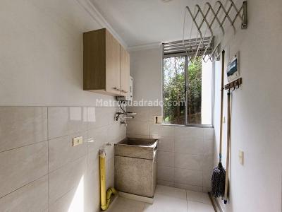 Apartamento en venta en Calasanz, Medellín · foto 8 de 10