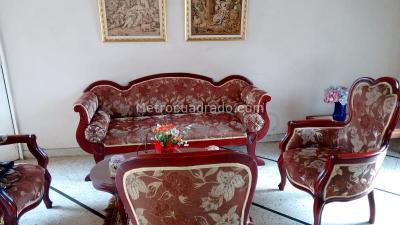 Casa de 5 alcobas en venta en Prado Centro, Medellín, 384 m² · foto 3 de 16