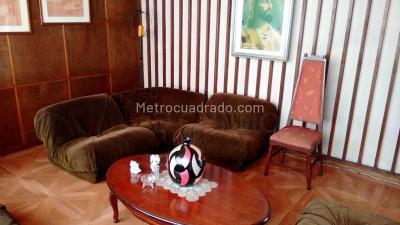 Casa de 5 alcobas en venta en Prado Centro, Medellín, 384 m² · foto 4 de 16