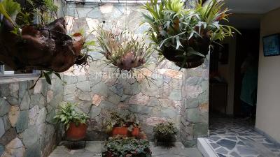 Casa de 5 alcobas en venta en Prado Centro, Medellín, 384 m² · foto 8 de 16