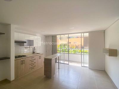 Apartamento de 3 alcobas en venta en San Jose, Sabaneta, 70 m² · foto 2 de 11