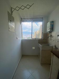 Apartamento en venta en Rodeo Alto, Medellín · foto 6 de 9