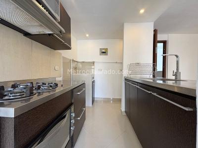 Apartamento de 3 alcobas en venta en Rodeo Alto, Medellín, 53 m² · foto 3 de 8