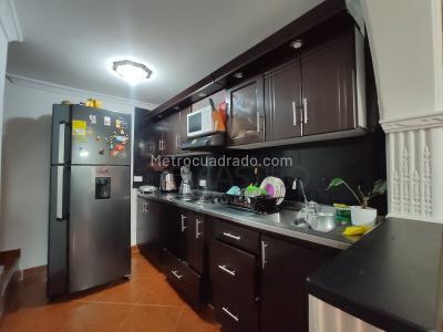 Casa de 4 alcobas en venta en Robledo, Medellín, 115 m² · foto 3 de 12