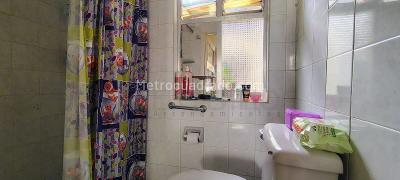 Casa de 5 alcobas en venta en Manrique Central, Medellín, 309 m² · foto 13 de 17