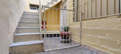 Casa de 5 alcobas en venta en Manrique Central, Medellín, 309 m² · foto 3 de 17