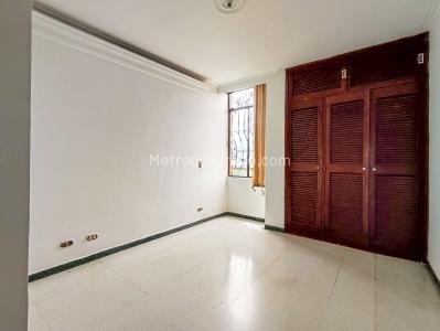 Apartamento en venta en Belen Rosales, Medellín · foto 7 de 10