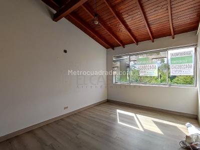 Apartamento en venta en Belen San Bernardo, Medellín · foto 2 de 12