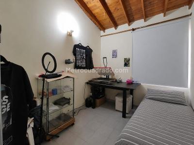 Apartamento en venta en Belen Rosales, Medellín · foto 10 de 16