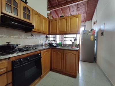 Apartamento en venta en Belen Rosales, Medellín · foto 5 de 16