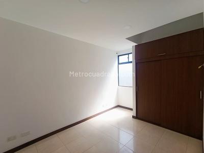 Apartamento de 3 alcobas en venta en Belen San Bernardo, Medellín, 60 m² · foto 11 de 12