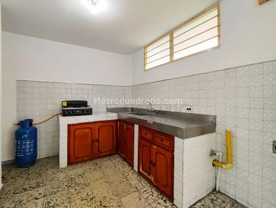 Casa de 3 alcobas en venta en Belen San Bernardo, Medellín, 95 m² · foto 5 de 13