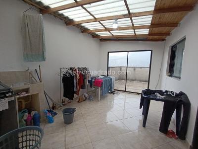 Casa de 5 alcobas en venta en Belen San Bernardo, Medellín, 362 m² · foto 10 de 18