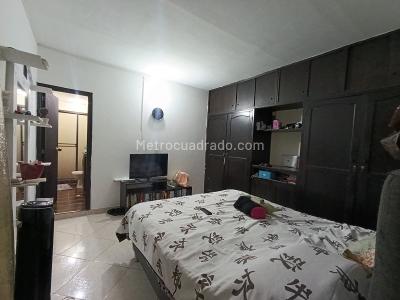 Casa de 5 alcobas en venta en Belen San Bernardo, Medellín, 362 m² · foto 16 de 18